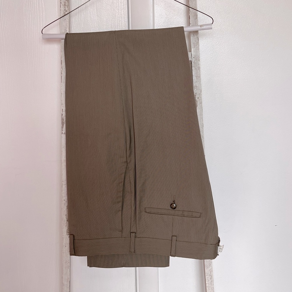 Men’s Axist Dress Slacks